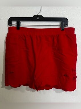 Gilli Red Scallop Hem Shorts